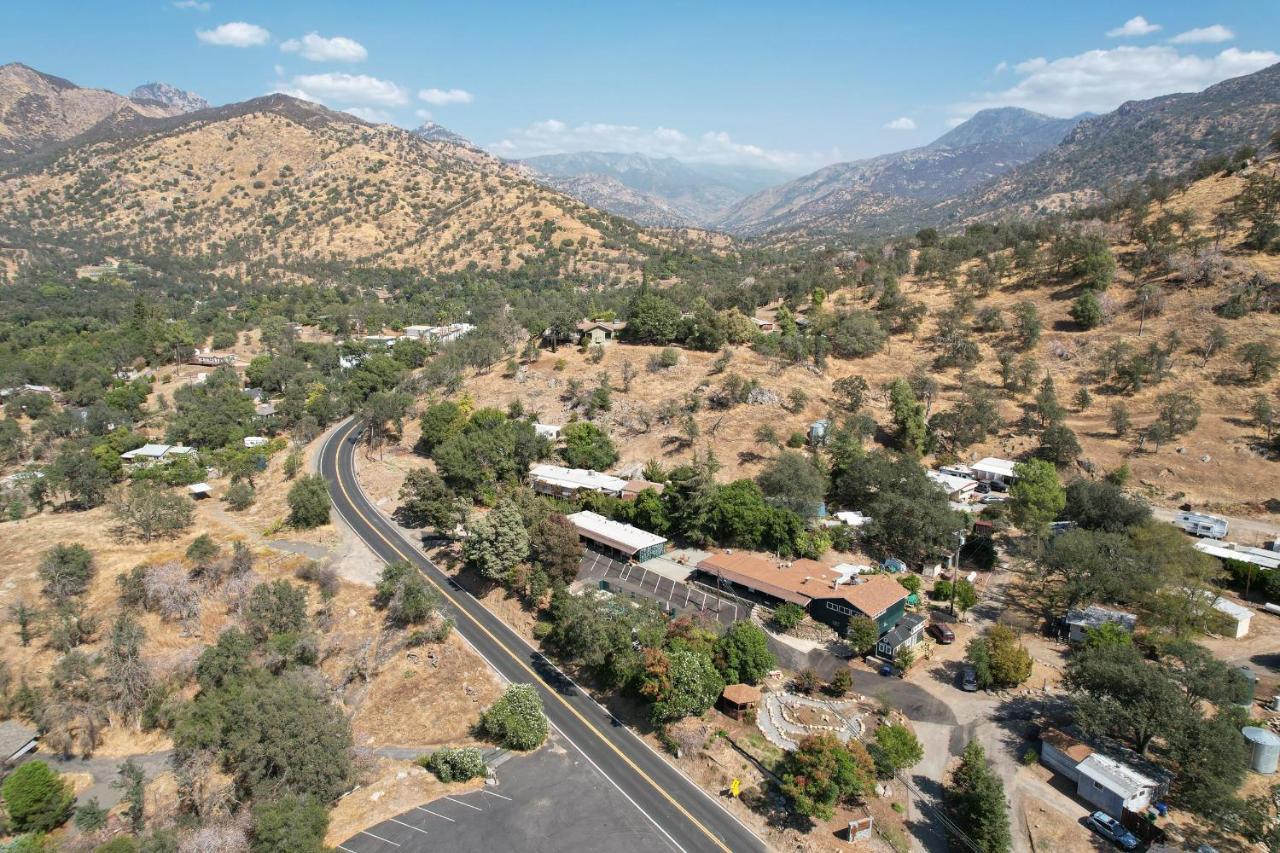 The Belle Sequoia Motel Rm9 Three Rivers Eksteriør bilde