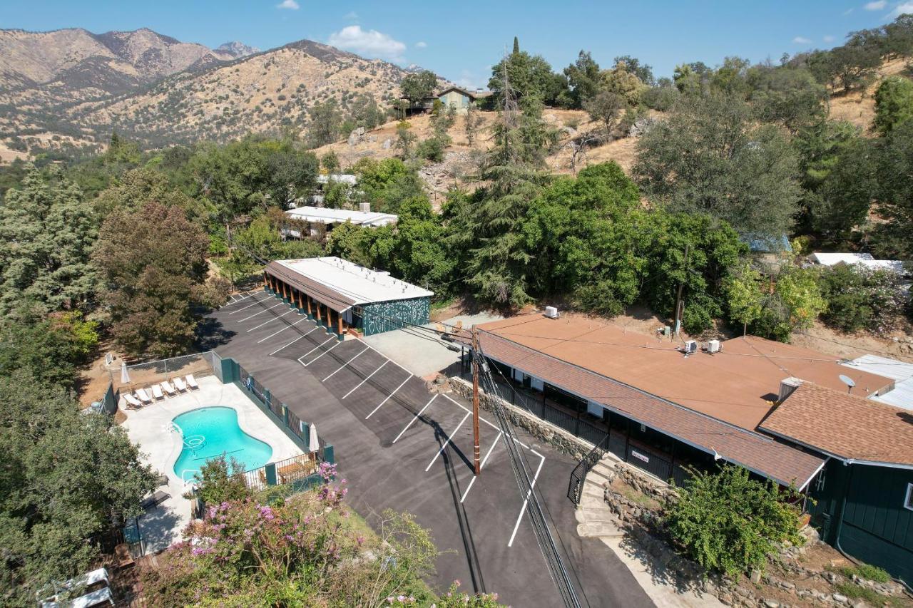 The Belle Sequoia Motel Rm9 Three Rivers Eksteriør bilde