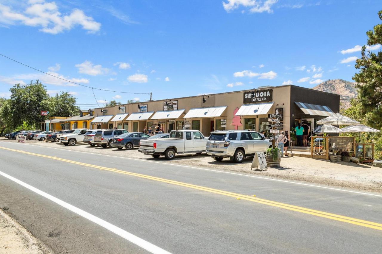 The Belle Sequoia Motel Rm9 Three Rivers Eksteriør bilde
