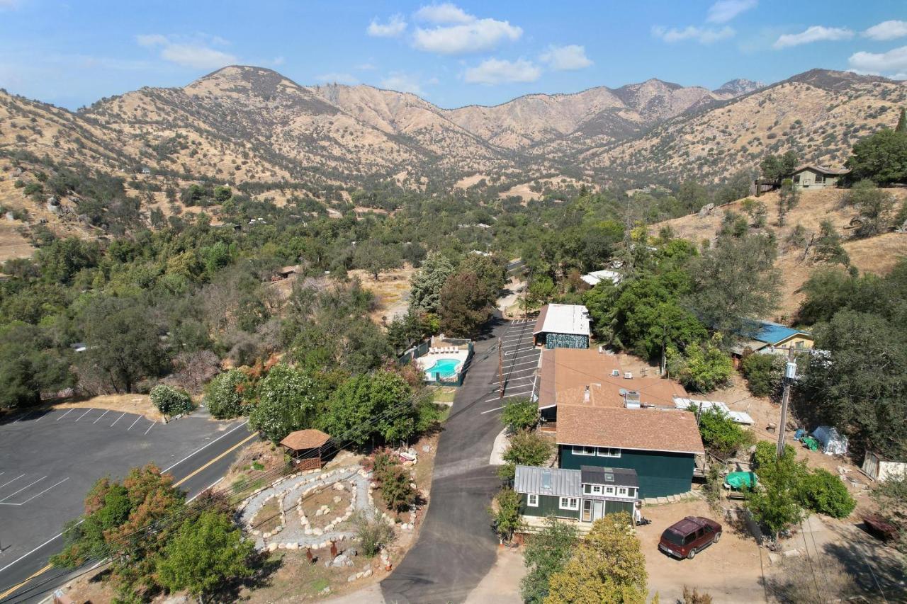 The Belle Sequoia Motel Rm9 Three Rivers Eksteriør bilde